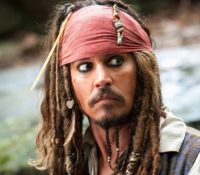 Johnny Depp vuelve a vestirse de Jack Sparrow por una buena causa