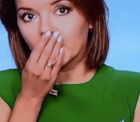 Una presentadora ucraniana pierde un diente en directo y continúa como si nada