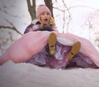 ‘Amadrinadas’: La nueva comedia de Navidad llega a Disney + el 4 de diciembre