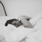 Una ‘tiktoker’ comparte un sencillo truco para quedarse dormido en 5 minutos.