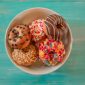 La empresa Krispi Kreme también regala donuts a los antivacunas