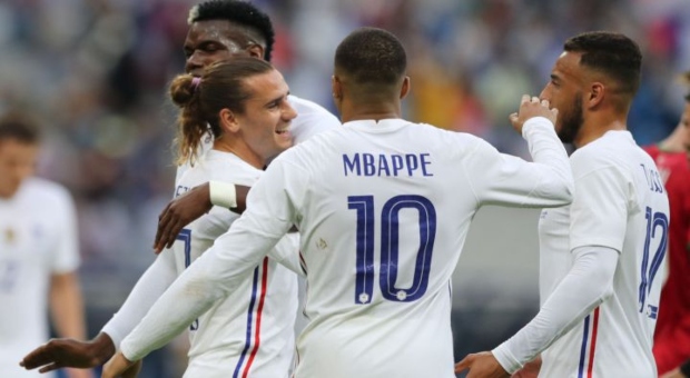 Una lesión de Benzema marca el triunfo de Francia