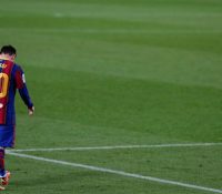 Messi no puede renovar con el Barça