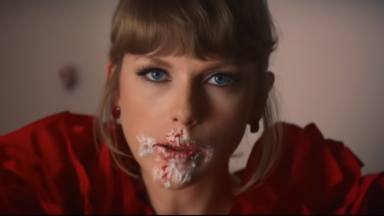 Taylor Swift estrena el videoclip de "I Bet You Think About Me": o cómo amargar la boda a un ex novio