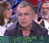 Duro enfrentamiento entre Jorge Javier Vázquez y Paloma García Pelayos en `Sábado Deluxe´.