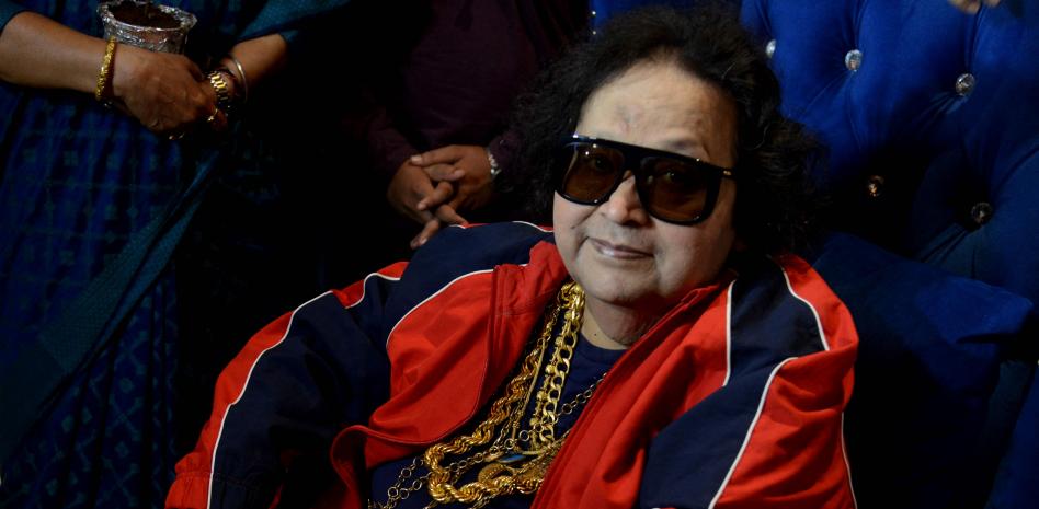 Muere Bappi Lahiri, rey de las bandas sonoras de Bollywood