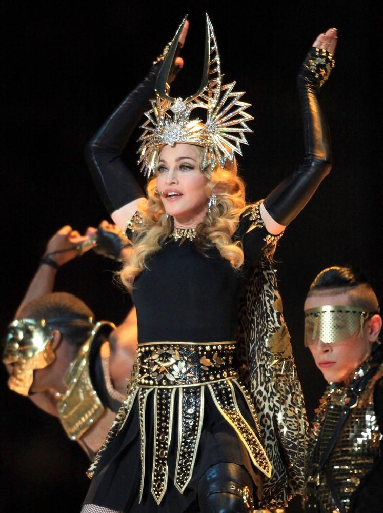 Madonna invita a Katy Perry a formar parte de su disco celebración