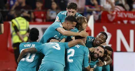 El Real Madrid afianza el liderato con su remontada ante el Sevilla