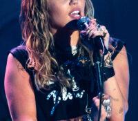 Miley Cyrus presenta su nueva canción «You»