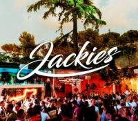 La fiesta Jakies aterriza en Ibiza