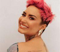 Demi Lovato anuncia «Skin of my teeth»