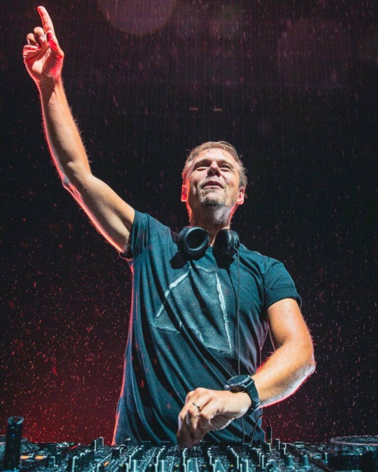 Armin Van Buuren lanza su nuevo tema «Forever And Always» UNIKA FM