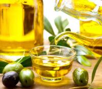 ¿En qué se diferencian el aceite de oliva y el aceite de oliva virgen extra?