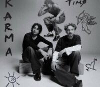 TIMØ apuesta por la nostalgia en su nuevo single «Karma»